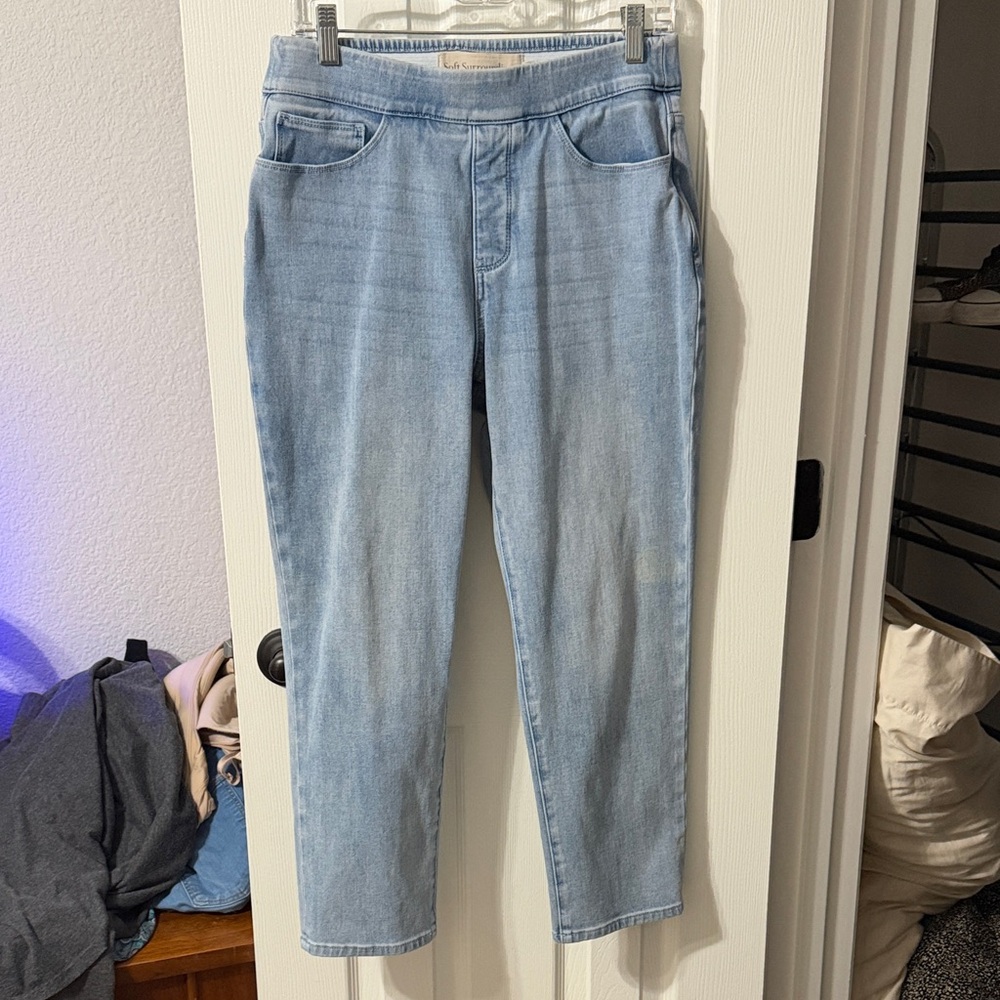 Soft surroundings Light Blue Denim Jeans pull on medium